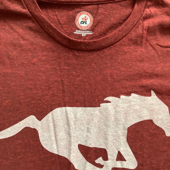 CFL Official CALGARY STAMPEDERS T-Shirt 🇨🇦 - Picture 3 of 3